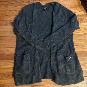 Abercrombie & Fitch Gray Sweater